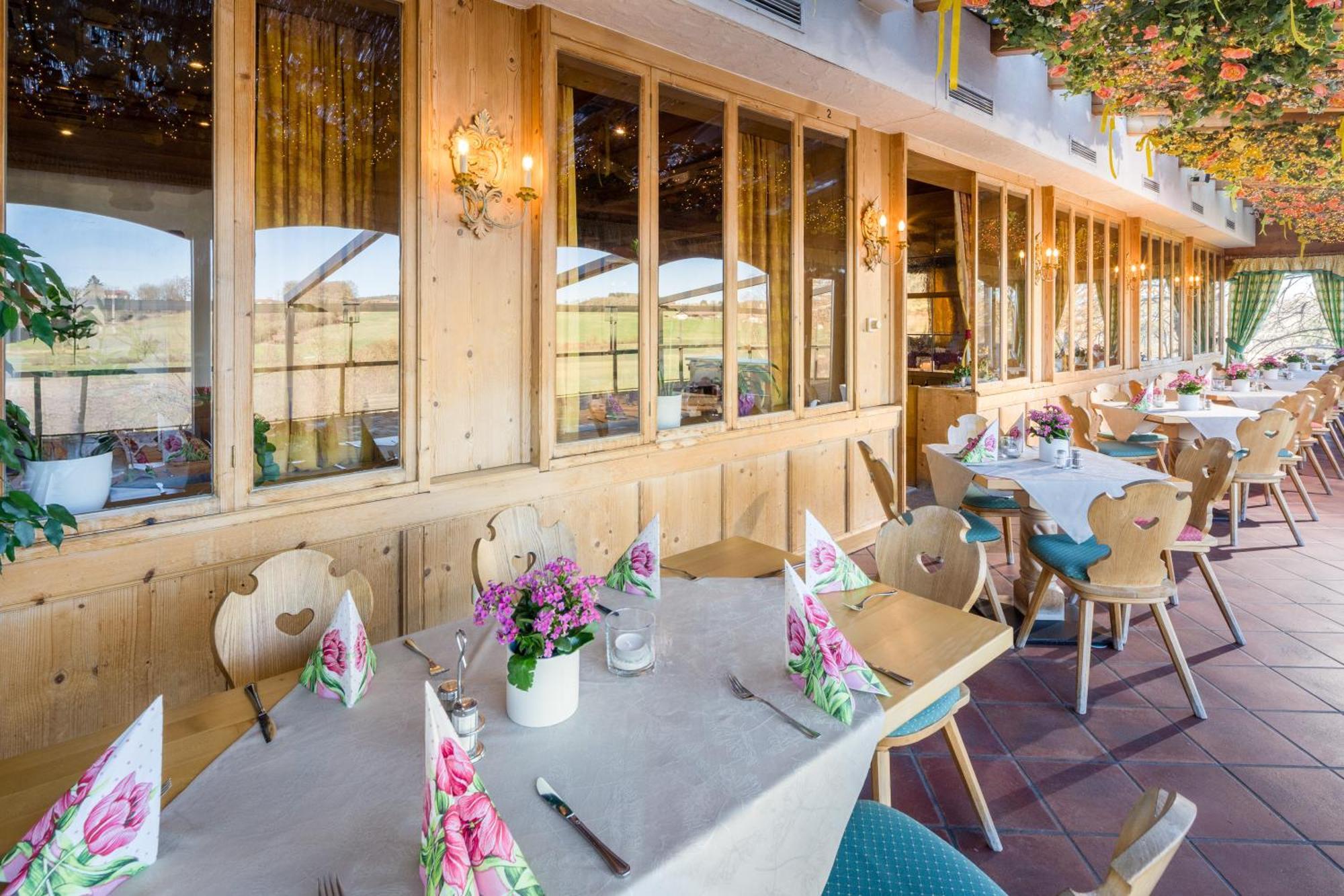 Hotel-Gasthof Huber เอเบอร์สแบร์ก ภายนอก รูปภาพ