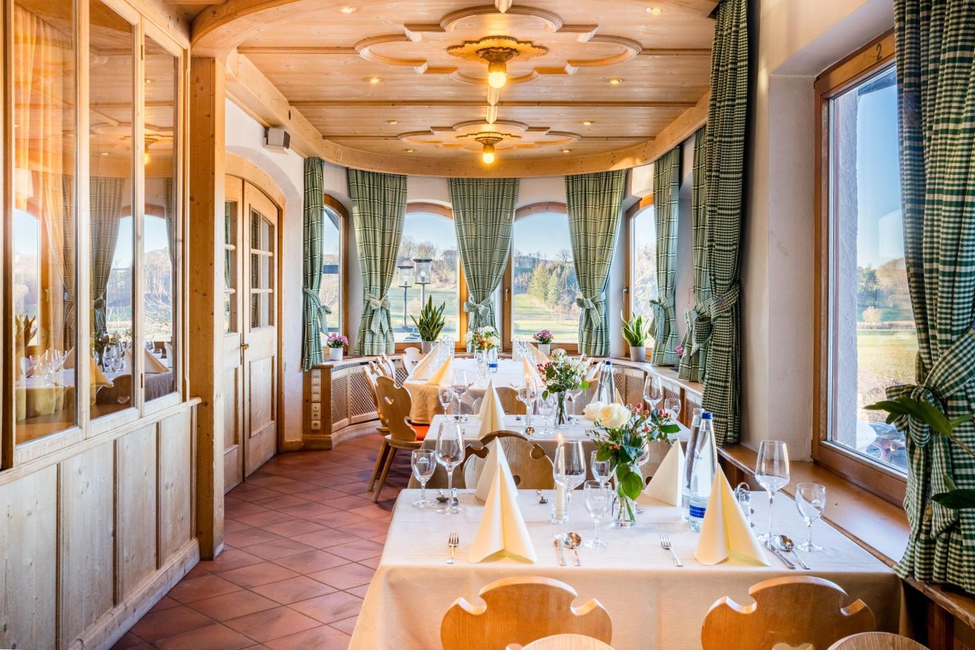 Hotel-Gasthof Huber เอเบอร์สแบร์ก ภายนอก รูปภาพ