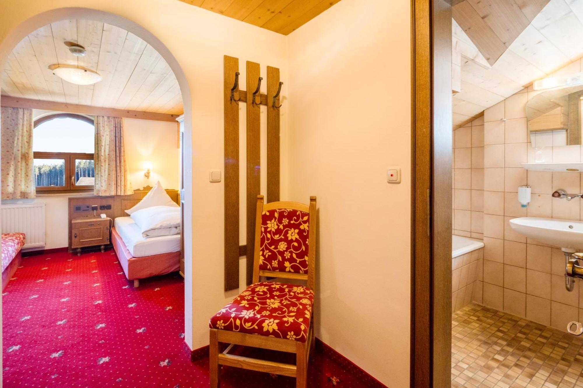 Hotel-Gasthof Huber เอเบอร์สแบร์ก ห้อง รูปภาพ