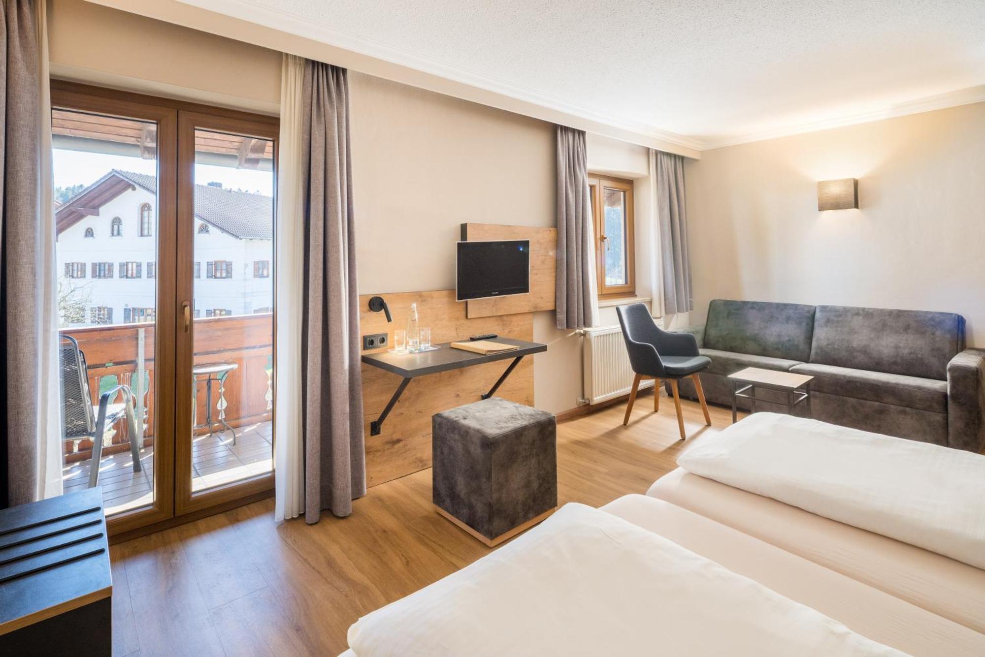 Hotel-Gasthof Huber เอเบอร์สแบร์ก ภายนอก รูปภาพ