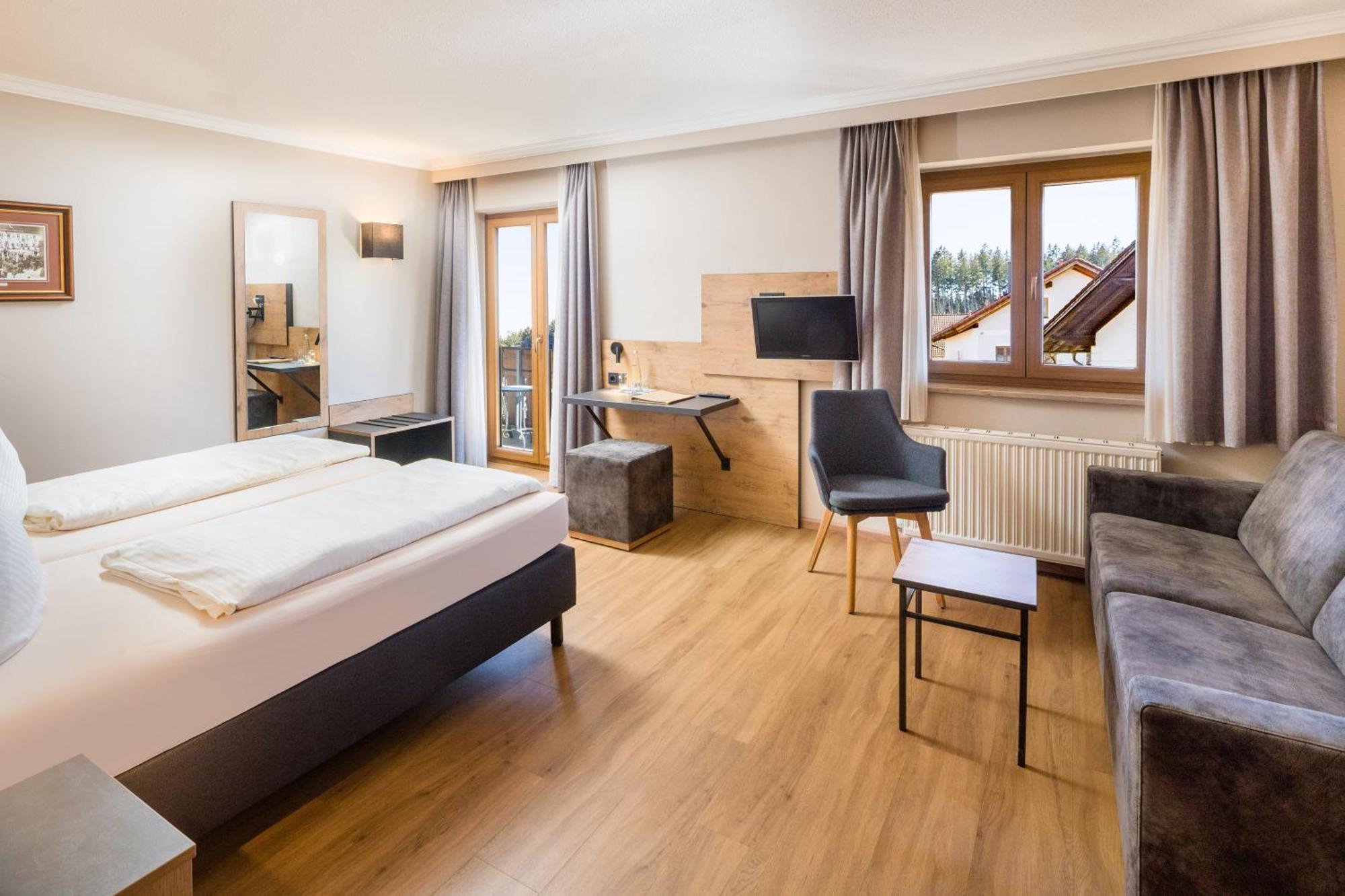 Hotel-Gasthof Huber เอเบอร์สแบร์ก ภายนอก รูปภาพ