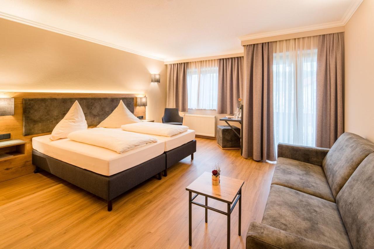 Hotel-Gasthof Huber เอเบอร์สแบร์ก ภายนอก รูปภาพ